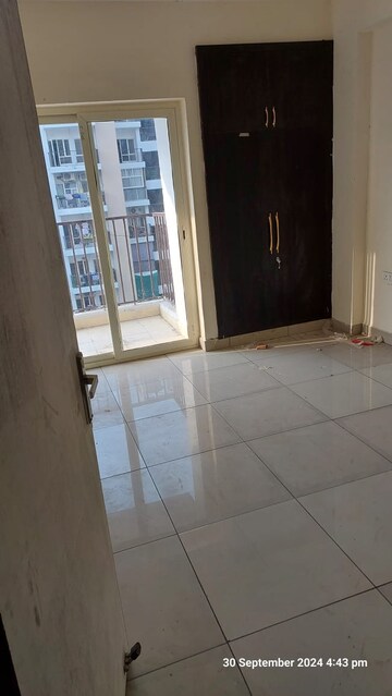 4 BHK Apartment For Rent in Kbnows Apartment, Sector 16 Greater Noida