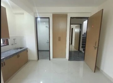 Room in 1 RK Builder Floor at Saket – for Rent