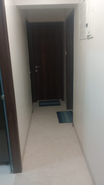 Room in 2 BHK Apartment at Khar West – for Rent