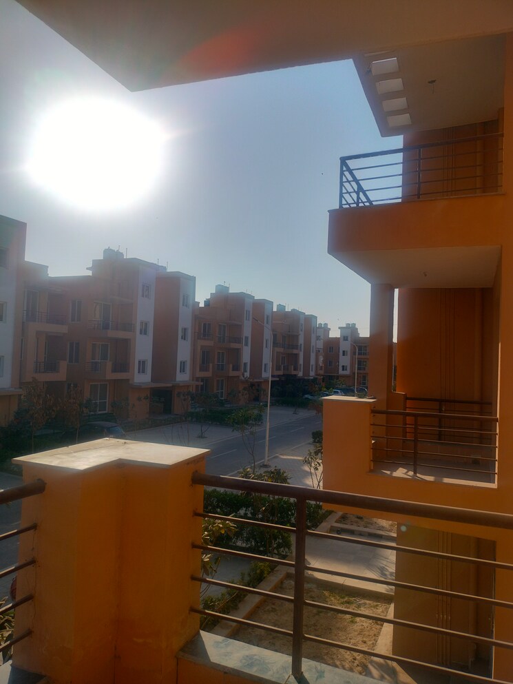 Living Room, bptp-park-floors-i 3.5 Bedroom 1510 Sq.Ft. Builder Floor In Sector 77 Faridabad 7900745