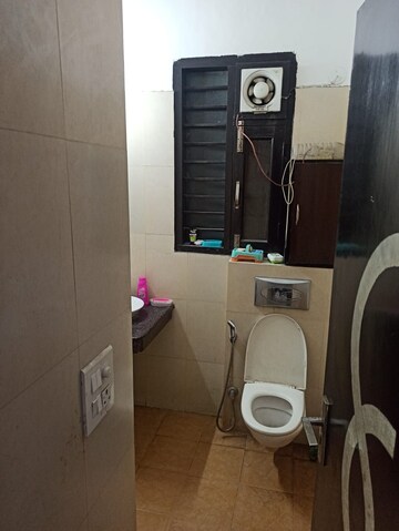 Bathroom in 3 BHK Apartment at Ansal Plaza Sector-23, Sector 23 – for Rent