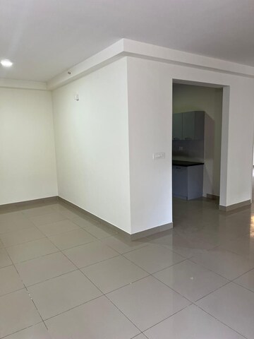 Room in 3 BHK Apartment at Mantri Webcity, Hennur – for Rent