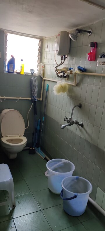 Bathroom in 1 BHK Apartment at Bandra West – for Rent