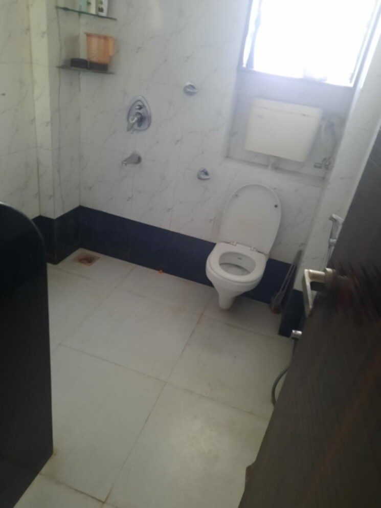 Bathroom, maroba-mansion 2 Bedroom 1100 Sq.Ft. Apartment In Khar West Mumbai 7900803