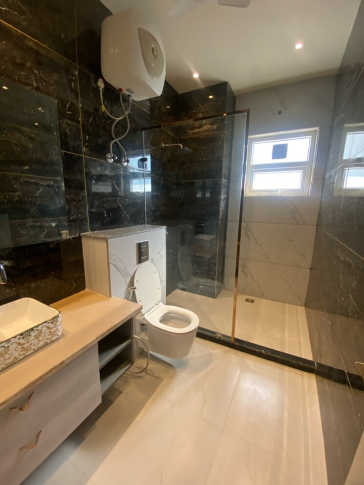 Attached Bathroom, sector 47 4 Bedroom 511 Sq.Yd. Builder Floor In Sector 47 Gurgaon 7900841
