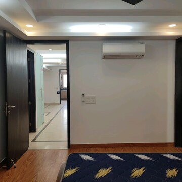 Kitchen in 4 BHK Builder Floor at DLF Pink Town House, Dlf City Phase 3 – for Rent