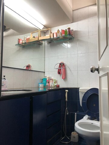 Bathroom in 4 BHK Apartment at Bandra West – for Rent