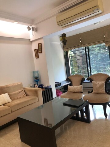 Living Room in 4 BHK Apartment at Bandra West – for Rent