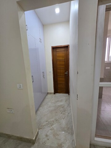 Building Lobby in 4 BHK Builder Floor at BP Homes, Sector 85 – for Sale