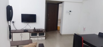 Living Room in 2 BHK Apartment at Thane West – for Rent