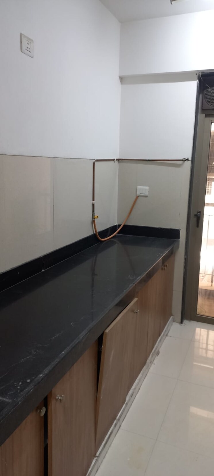 Kitchen, lodha-splendora 1.5 Bedroom 550 Sq.Ft. Apartment In Ghodbunder Road Thane 7901015