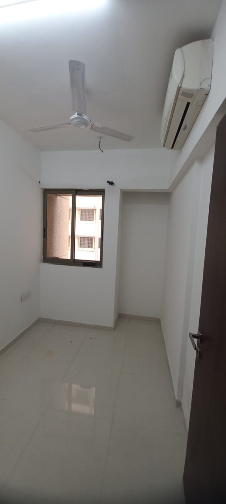 Master Bedroom, lodha-splendora 1.5 Bedroom 550 Sq.Ft. Apartment In Ghodbunder Road Thane 7901015