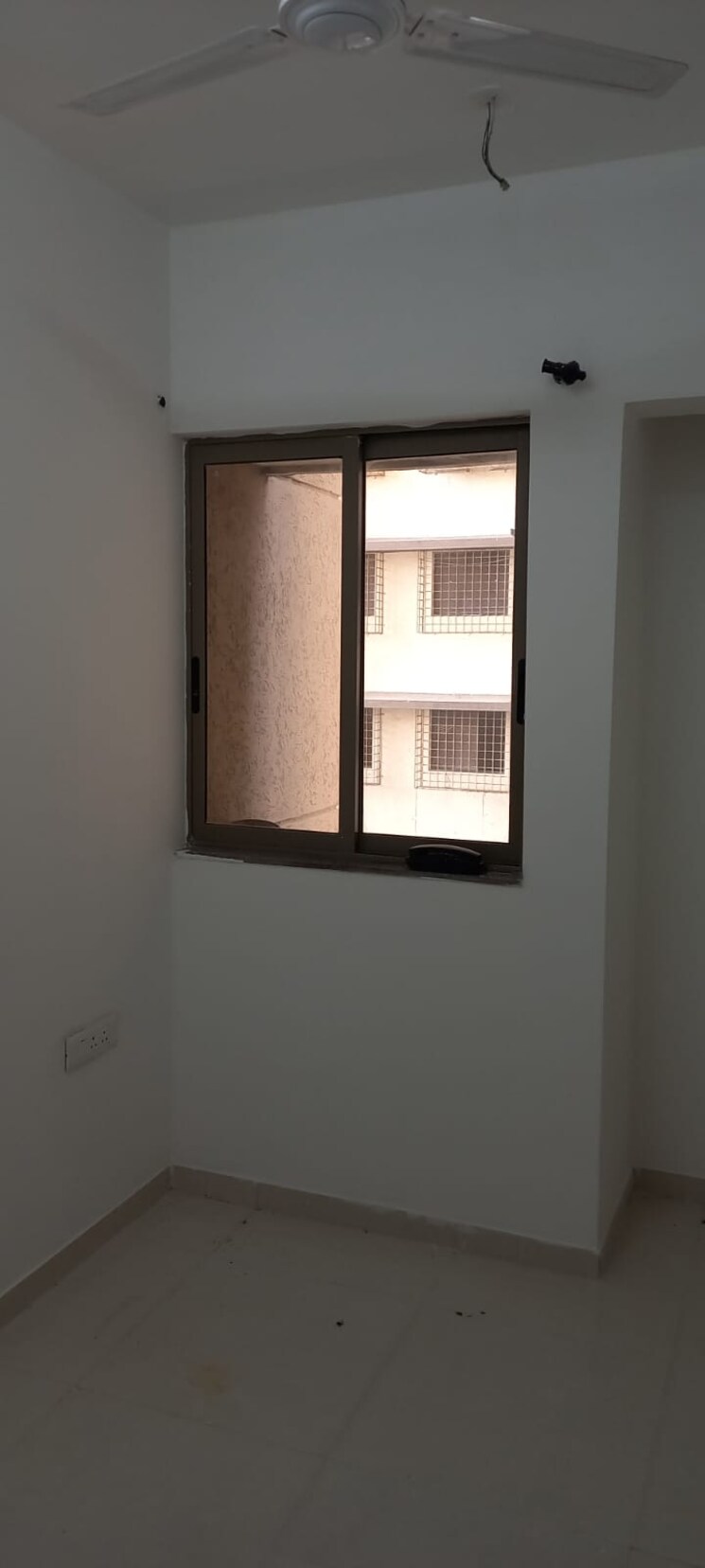 Room, lodha-splendora 1.5 Bedroom 550 Sq.Ft. Apartment In Ghodbunder Road Thane 7901015