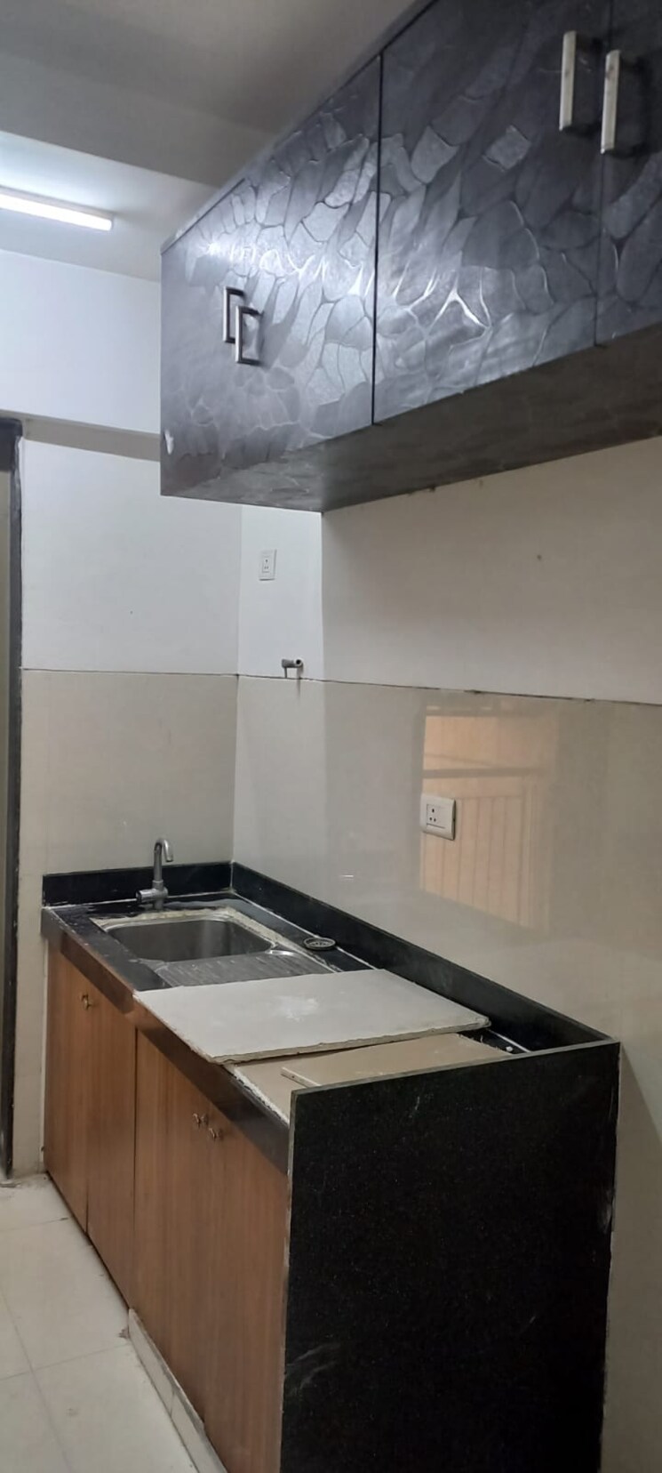 Kitchen, lodha-splendora 1.5 Bedroom 550 Sq.Ft. Apartment In Ghodbunder Road Thane 7901015