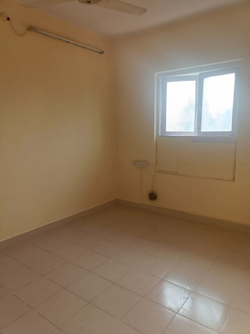Room in 2 BHK Apartment at Bandra West – for Rent