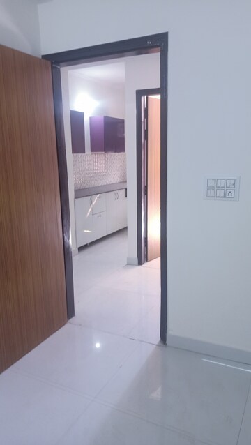 Room in 1 BHK Builder Floor at Chattarpur – for Rent
