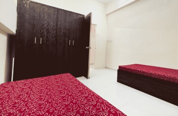 Room in  Pg at Goregaon West – for Rent