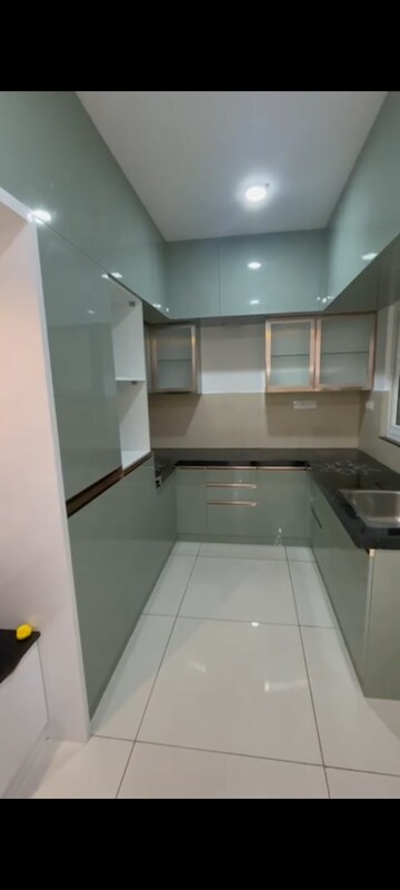 3 BHK Apartment For Rent in GHR Titania, Kondapur