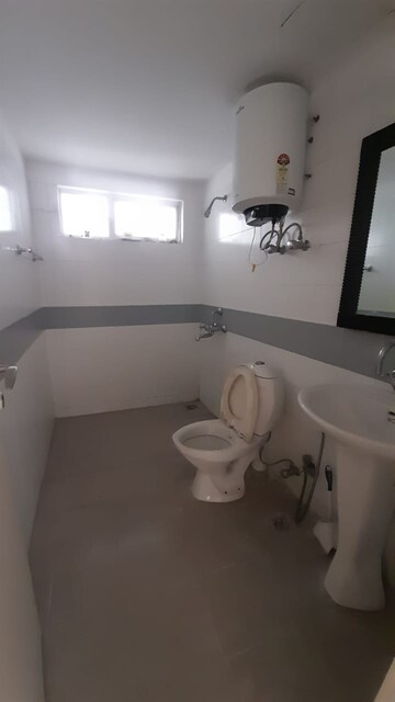 Bathroom in 3 BHK Builder Floor at Vatika City, Sector 49 – for Rent