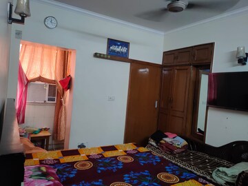 Master Bedroom in 4 BHK Independent House at RWA Apartments Sector 71, Sector 71 – for Rent