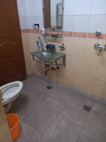 Bathroom in 1 BHK Builder Floor at Paschim Vihar – for Rent