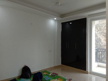 Room in 2.5 BHK Apartment at Kharar Road – for Sale