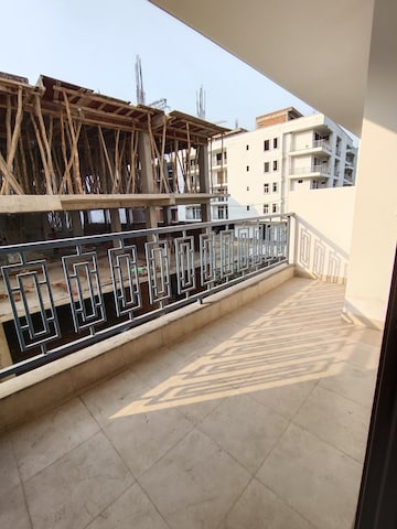 Balcony in 1.5 BHK Builder Floor at Sector 73 – for Sale