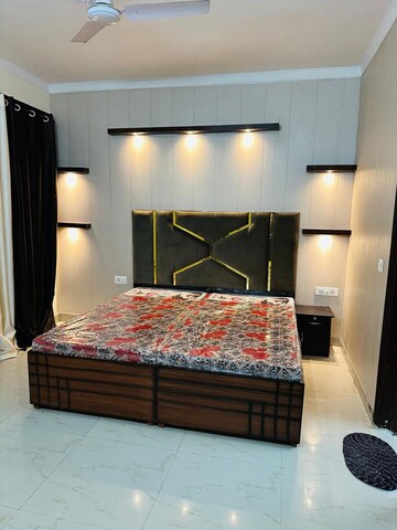 Bedroom in 2 BHK Apartment at Kharar Road – for Rent