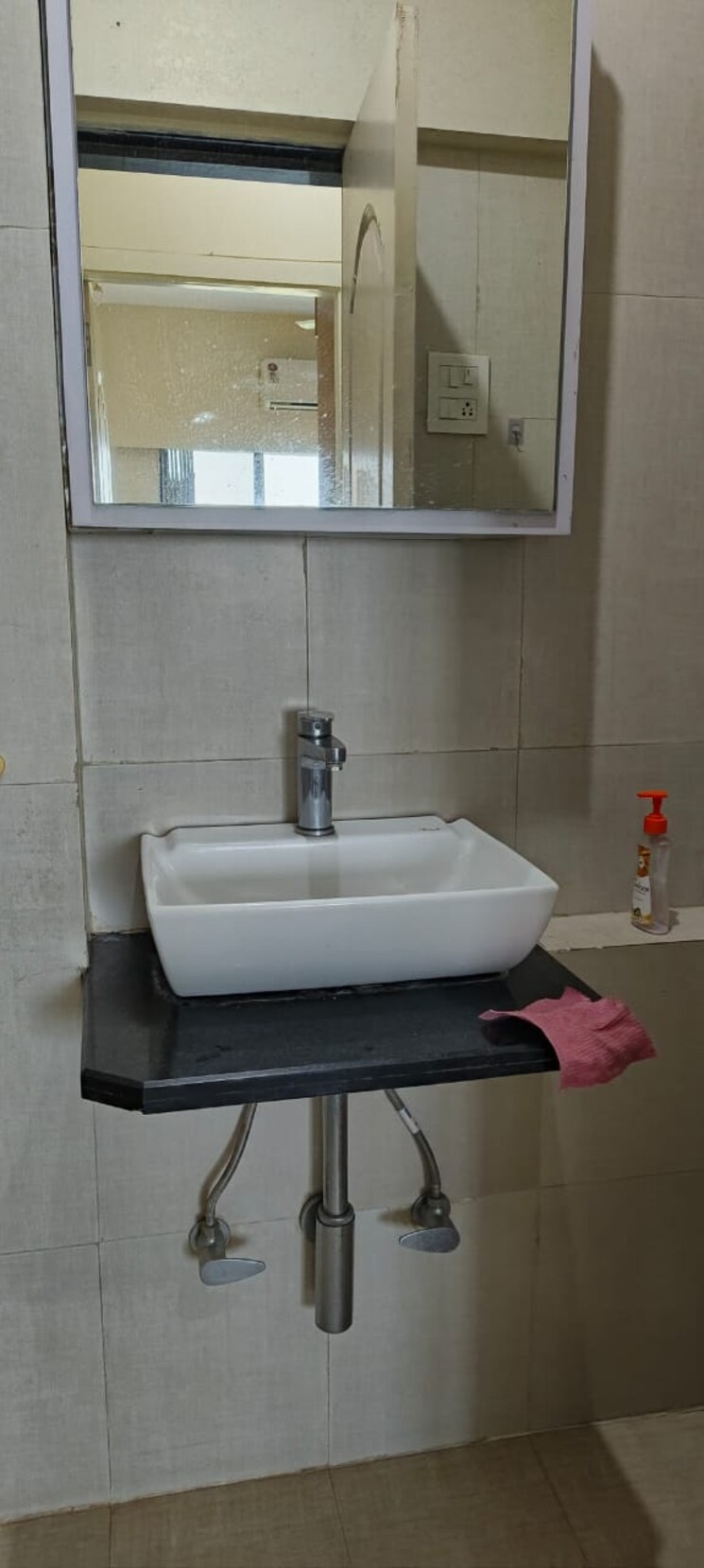 Bathroom, mayfair-hillcrest 2 Bedroom 700 Sq.Ft. Apartment In Powai Mumbai 7901345