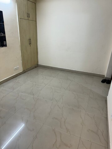 Room in 3 BHK Apartment at Sikka Karmic Greens, Sector 78 – for Rent
