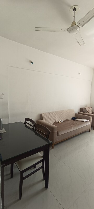 Furnished Amenities in 1.5 BHK Apartment at Goel Sai Ganga, Undri – for Rent