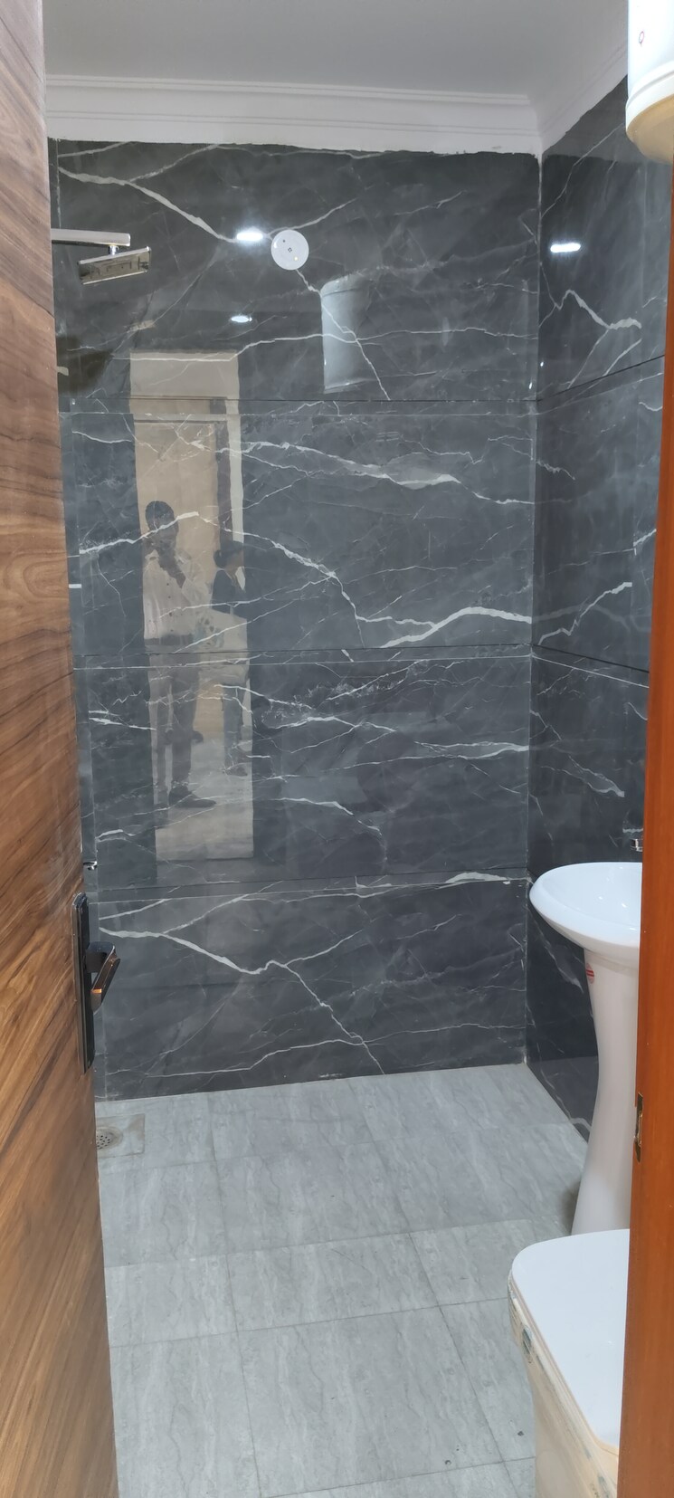 Bathroom, chattarpur 3 Bedroom 1300 Sq.Ft. Builder Floor In Chattarpur Delhi 7901428