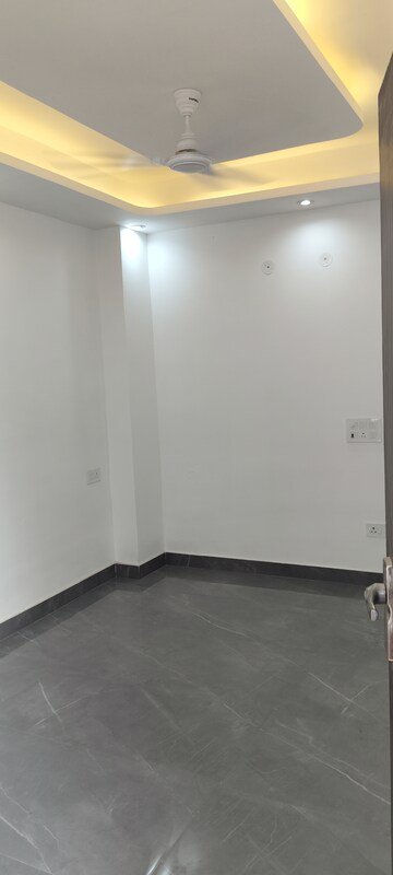 Room in 3 BHK Builder Floor at Chattarpur – for Sale