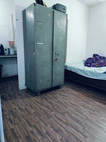 Master Bedroom in 1 RK Apartment at RWA Green Park, Green Park – for Rent