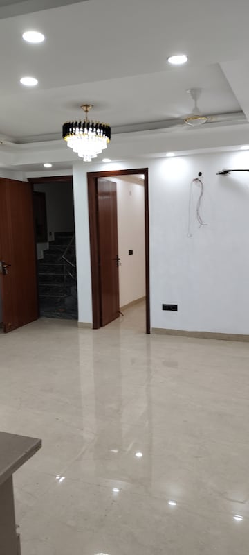Room in 2 BHK Builder Floor at Chattarpur – for Sale