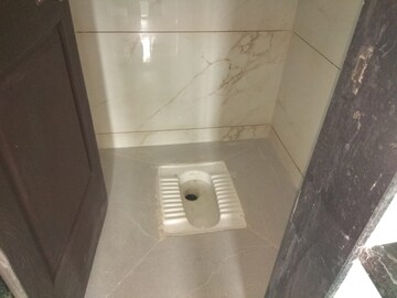 Bathroom in 3 BHK Builder Floor at Kamgar Putala Vasahat – for Rent