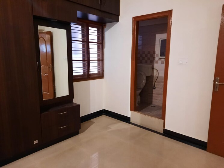 Room, indiranagar 1 Bedroom 750 Sq.Ft. Apartment In Indiranagar Bangalore 7901462