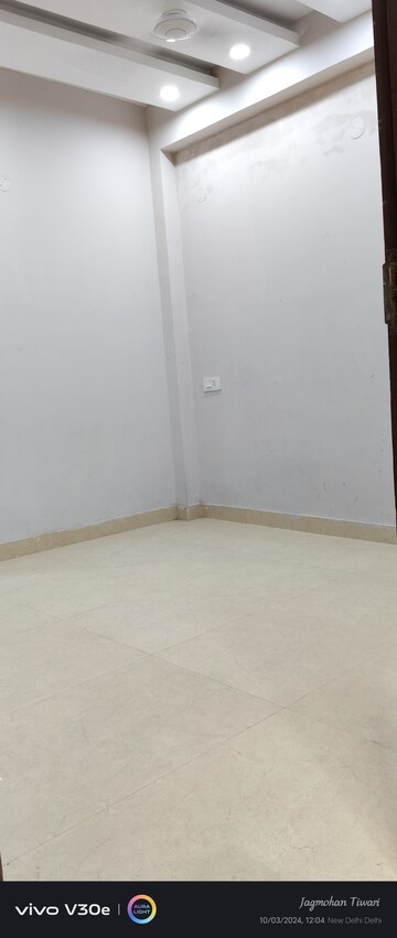 Room in 2 BHK Builder Floor at Chattarpur – for Sale