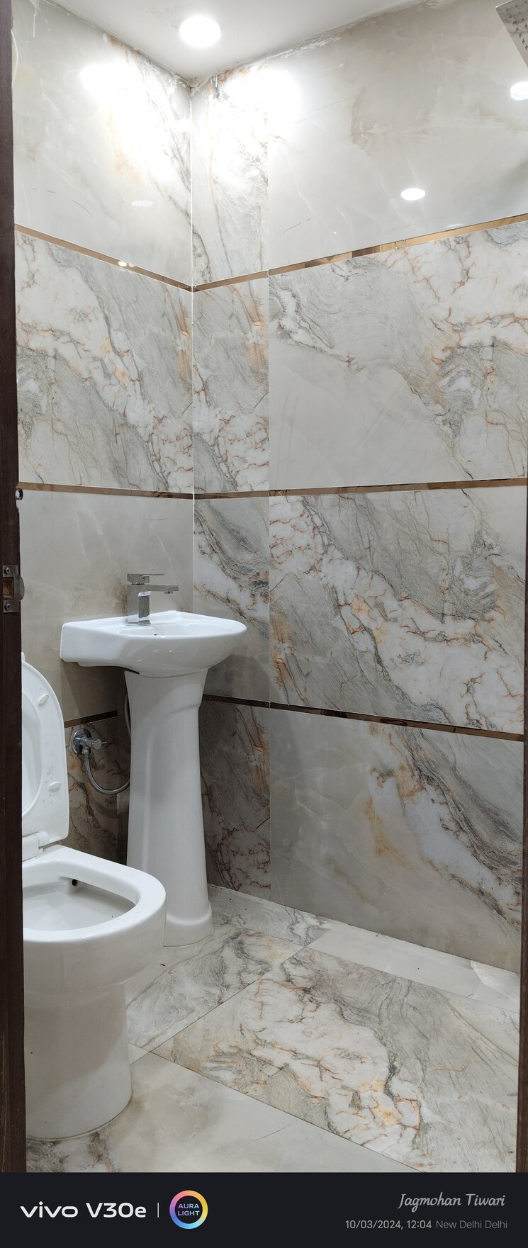 Bathroom, chattarpur 2 Bedroom 800 Sq.Ft. Builder Floor In Chattarpur Delhi 7901466