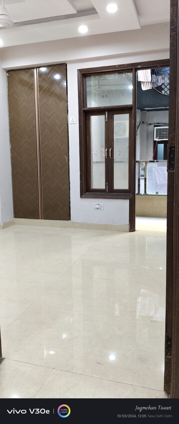 Room in 2 BHK Builder Floor at Chattarpur – for Sale
