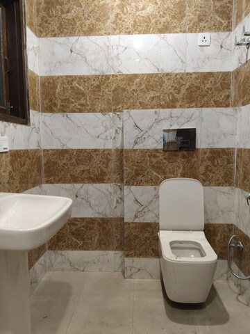 Bathroom in 3 BHK Builder Floor at Hargobind Enclave Chattarpur, Chattarpur – for Sale