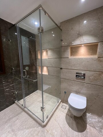 Master Bedroom in 4 BHK Builder Floor at Greater Kailash I – for Rent