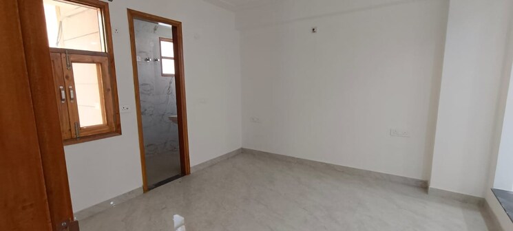 Room, noor nagar 4 Bedroom 1980 Sq.Ft. Apartment In Noor Nagar Delhi 7901515