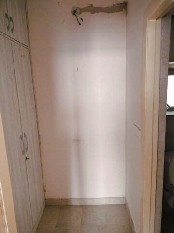 Building Lobby in 3 BHK Apartment at Gomti Nagar – for Rent