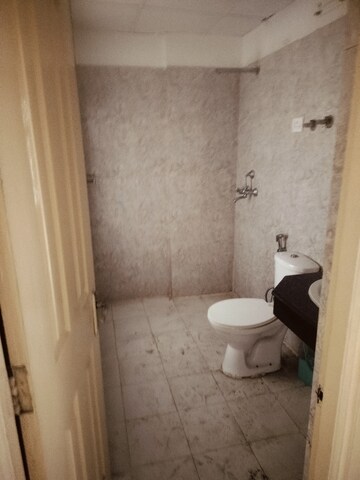 Bathroom in 3 BHK Apartment at Mapsko Royale Ville, Sector 82 – for Rent