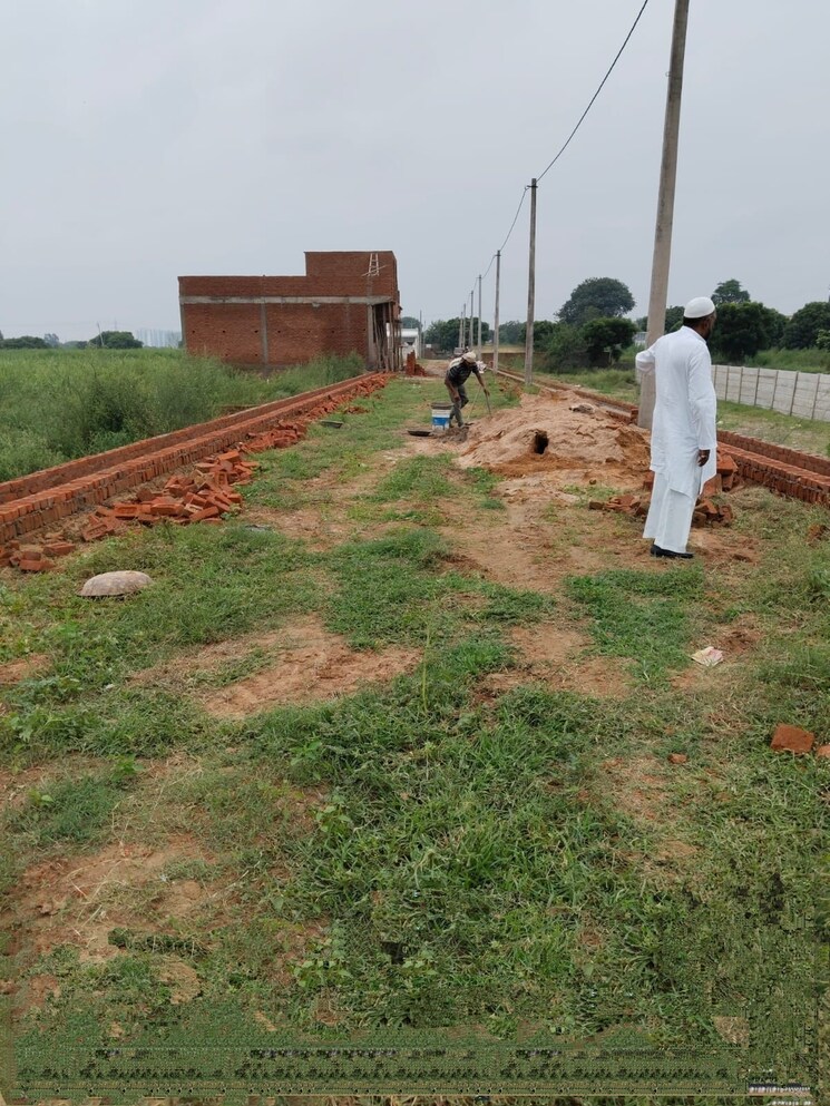 Garden, khatu-shyam-enclave  70 Sq.Yd. Plot In Duhai Ghaziabad 7901578