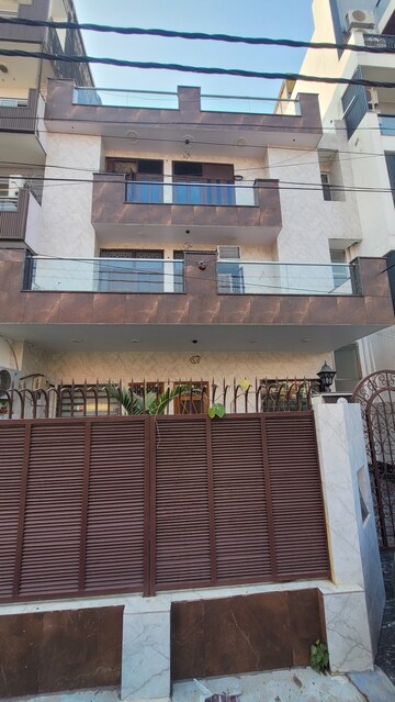 3 BHK Builder Floor – Exterior View View at Vivek Vihar - for Rent