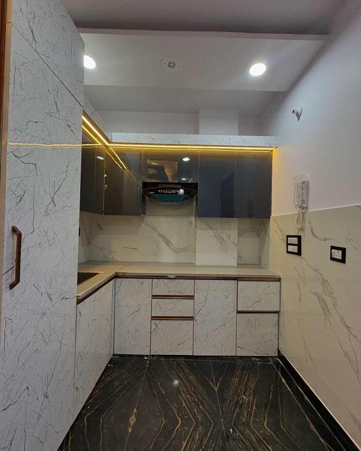 Kitchen, shastri nagar 2.5 Bedroom 630 Sq.Ft. Builder Floor In Shastri Nagar Delhi 7901753