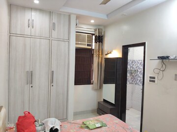 Master Bedroom in 3 BHK Builder Floor at Rohini Sector 11 – for Sale