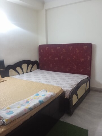 Bedroom in 3 BHK Builder Floor at Sector 23 – for Rent